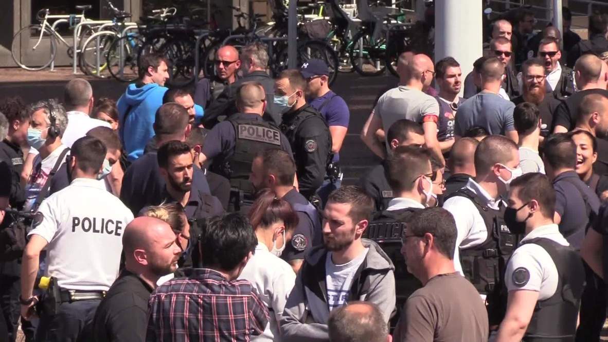 France: Hundreds of police denounce mural against racism and police brutality