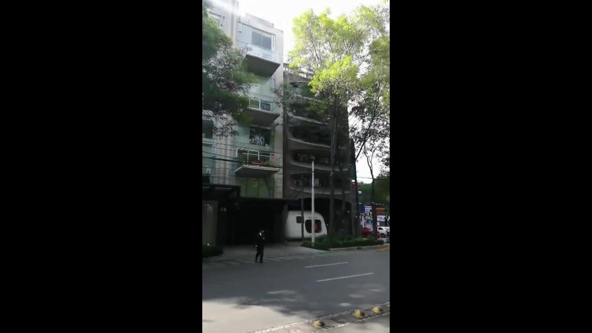 Mexico: 7.5-magnitude earthquake shakes south and centre of country