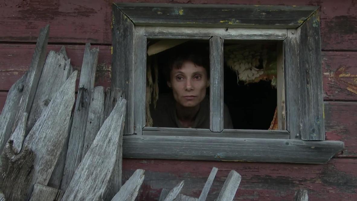 Россия: Женщина-маугли из села в Нижегородской области прожила четверть века взаперти