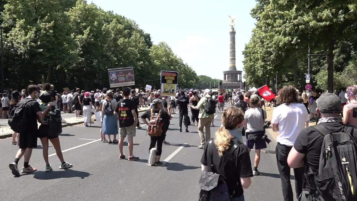 Germany: 2,000 people gather for socially distanced BLM demo in Berlin