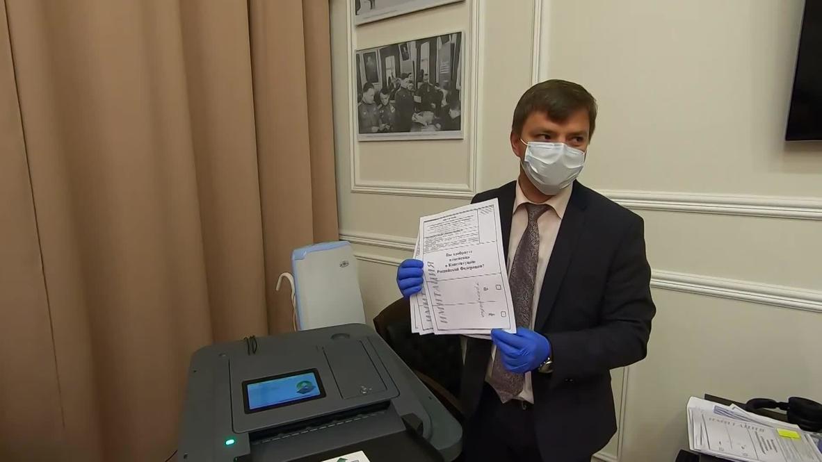 Россия: Комплексы обработки избирательных бюллетеней были представлены иностранным экспертам в Санкт-Петербурге