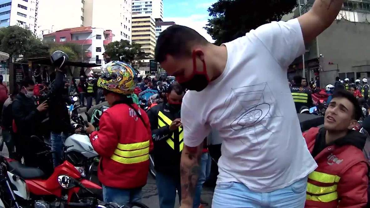 Brasil: Repartidores a domicilio de Sao Paulo protestan contra las malas condiciones de trabajo