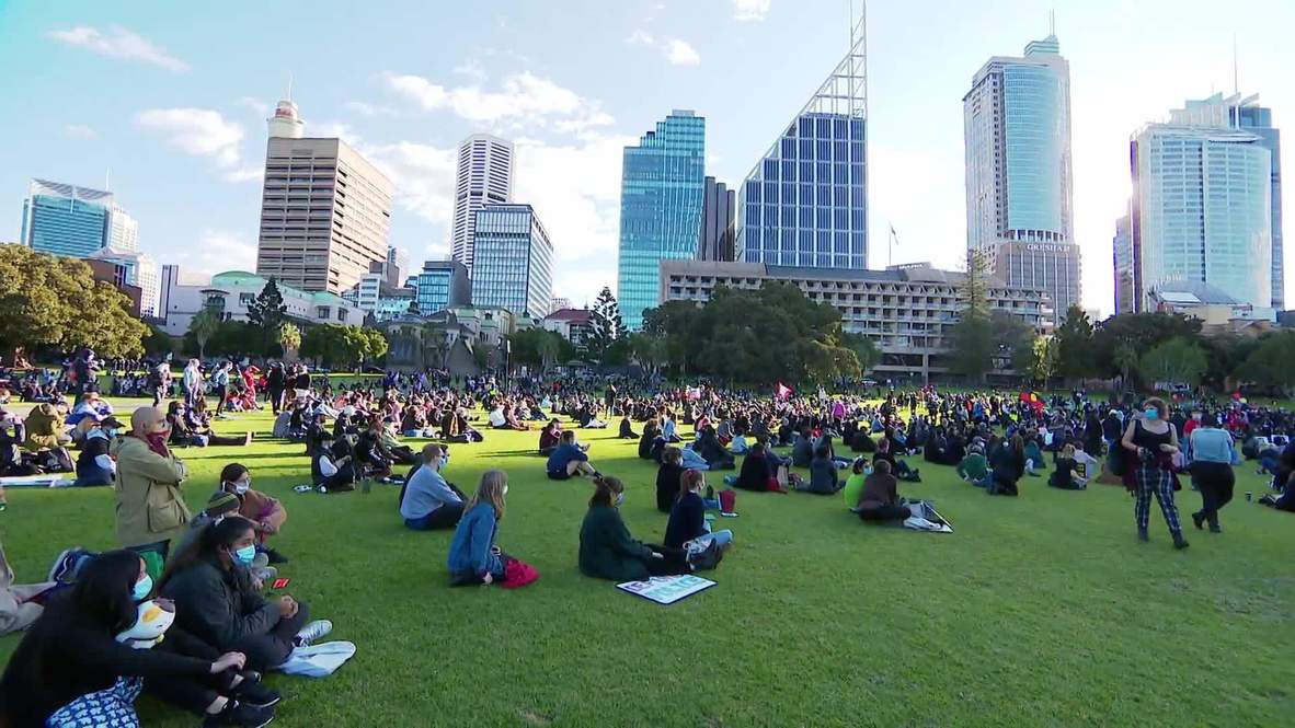 Australia: Thousands protest police brutality against Indigenous Australians at Sydney BLM rally