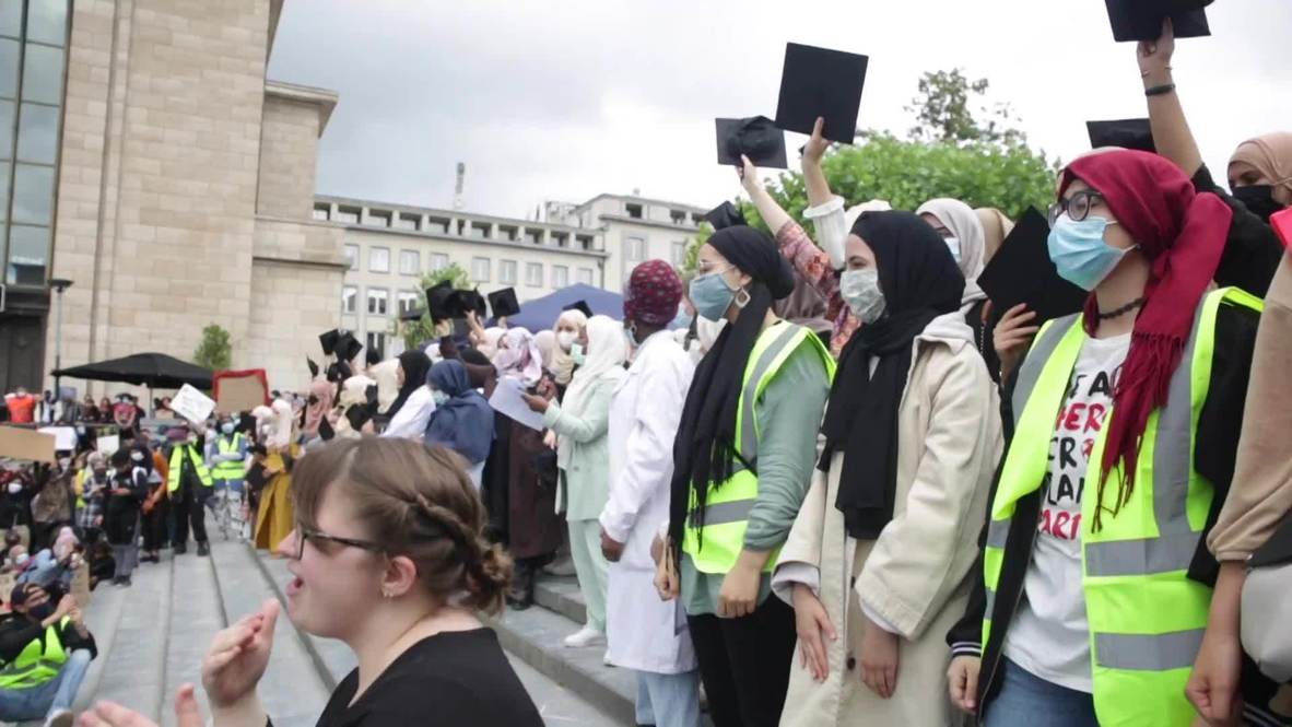 Bélgica: Miles de personas protestan contra el fallo que prohibe el velo en las universidades