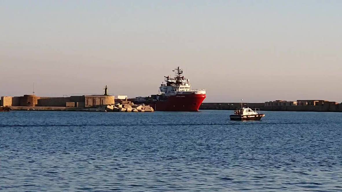 Italy: Ocean Viking rescue ship carrying 180 migrants allowed to enter Porto Empedocle