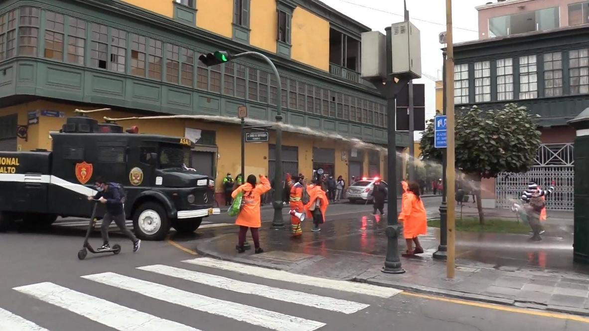 Peru: Public cleaners demand labour rights at Lima rally