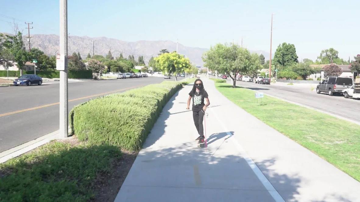 EE.UU.: Joven ciego impresiona con sus habilidades en el skateboarding