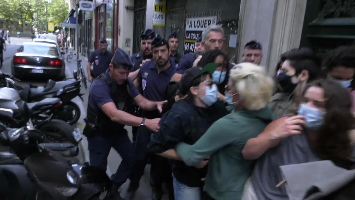 France: Scuffles erupt between feminist protesters and police in front of Elysee Palace