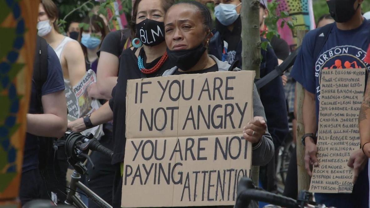 Reino Unido: Activistas de "Black Lives Matter" protestan frente a la embajada de EE.UU. en Londres