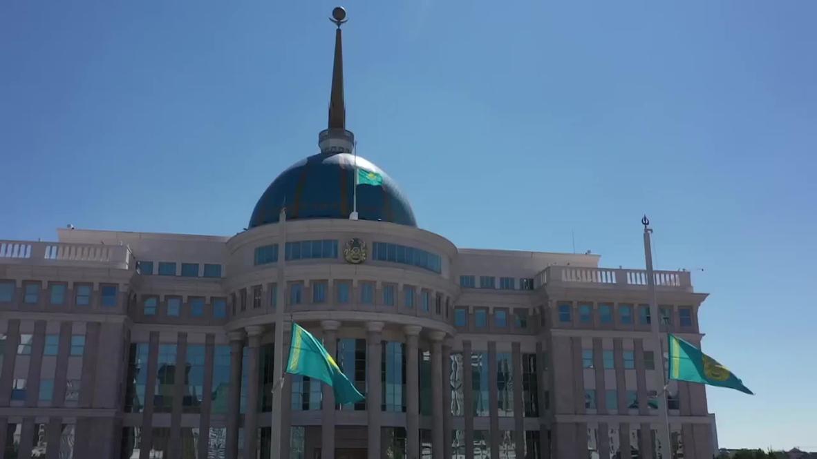Казахстан: Память погибших от COVID-19 почтили минутой молчания