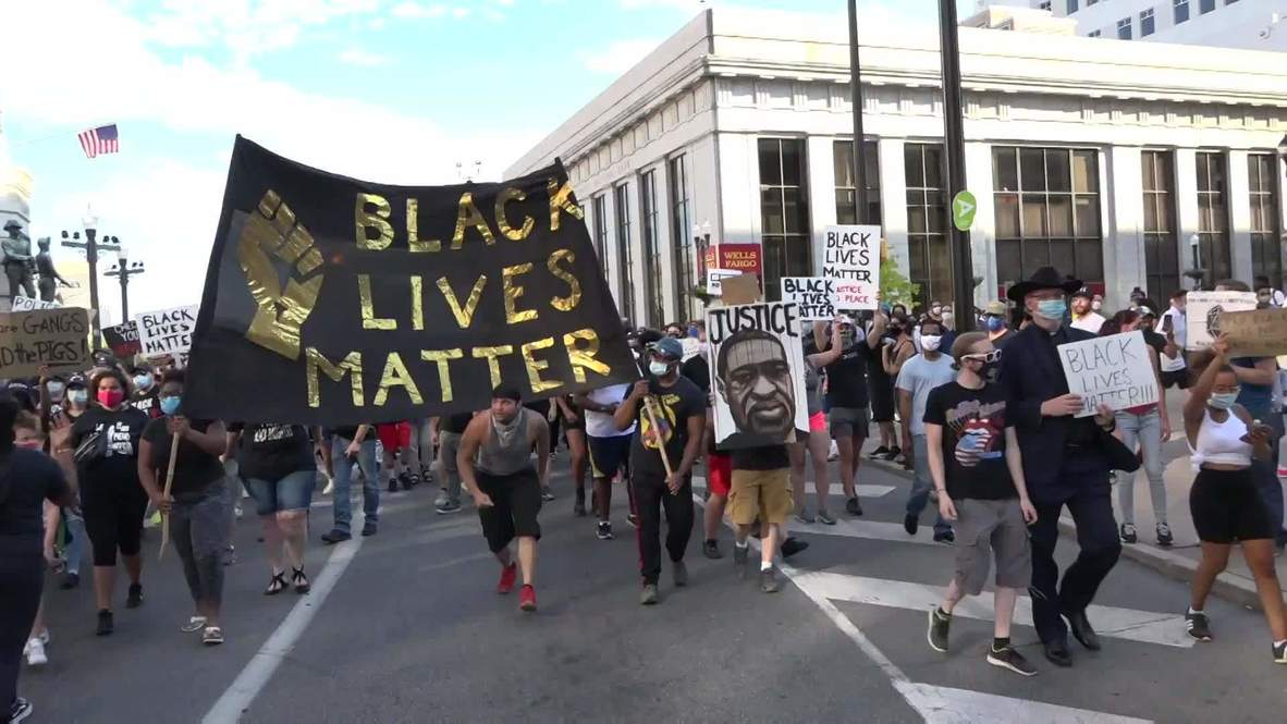 EE.UU.: Protesta de 'BLM' en Allentown por el vídeo de un agente arrodillado en el cuello de un hombre