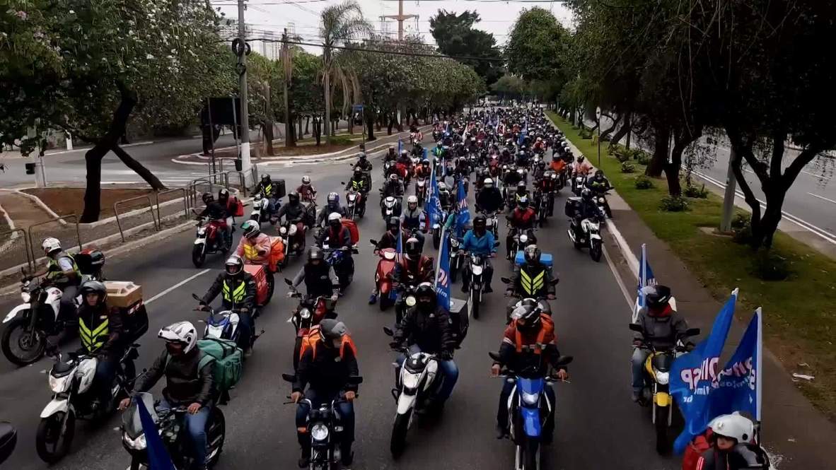 Brasil: Repartidores a domicilio protestan para exigir la mejora de sus condiciones laborales