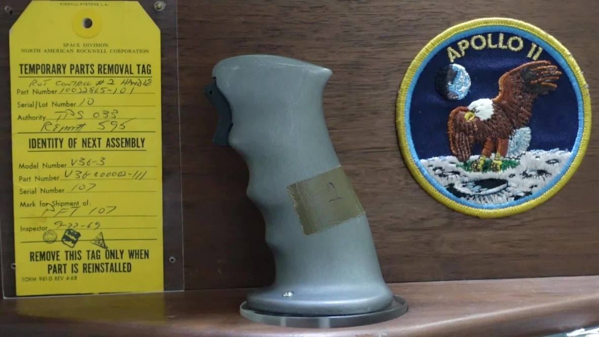 EE.UU.: Subastan los controles de vuelo utilizados por Neil Armstrong en la llega a la Luna
