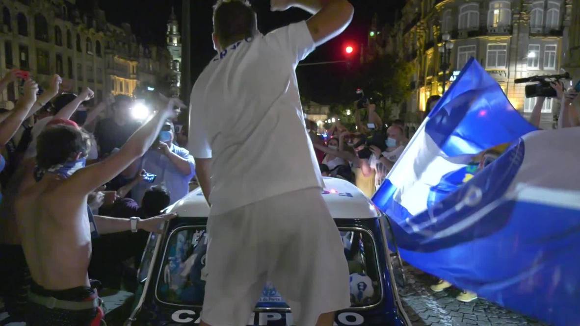 Portugal: Fans go bonkers as Porto claim 29th Portuguese league title