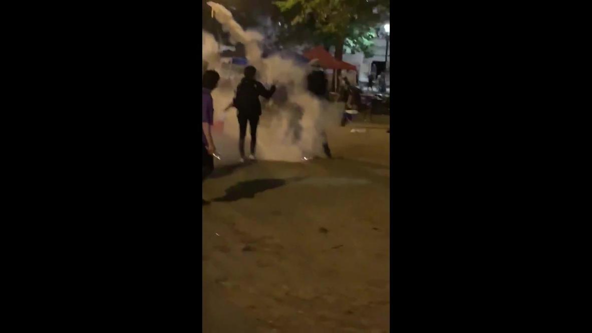 USA: Tear gas flies as federal agents and protesters clash in Portland