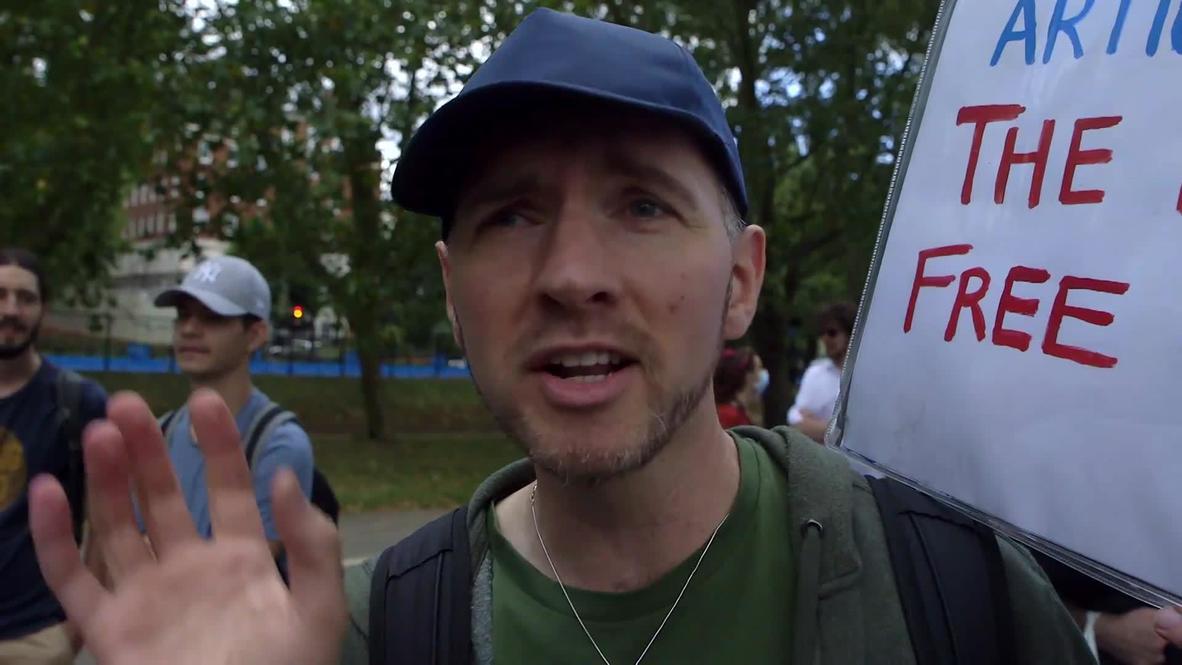 Reino Unido: Activistas antimascarillas marchan por las calles de Londres