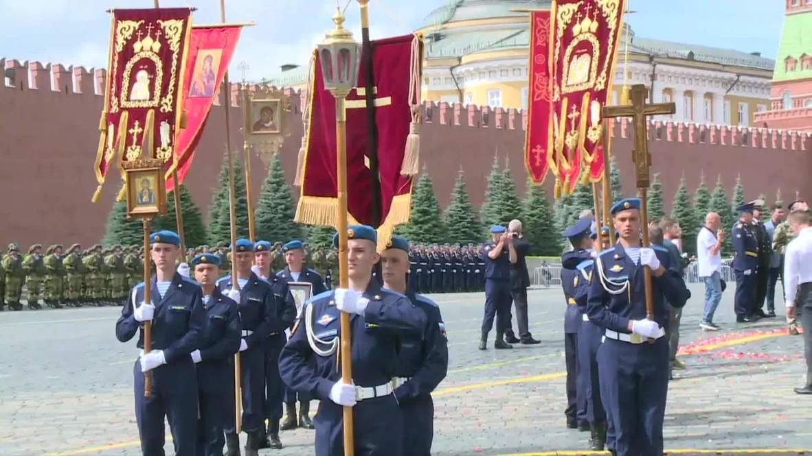Россия: В Москве отмечают 90-летие ВДВ