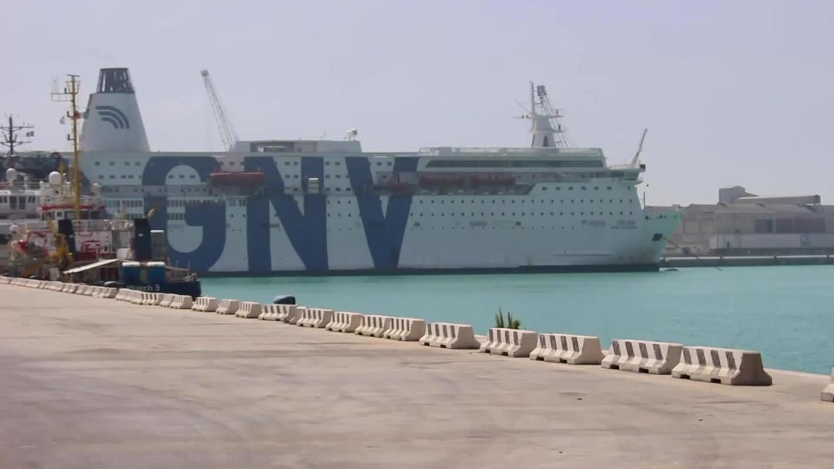Italy: GNV Azzurra migrant quarantine ship docks at Porto Empedocle