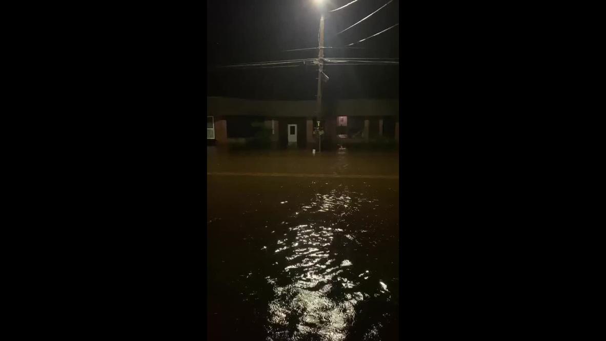 USA: Hurricane Isaias leaves small town flooded hours after landfall