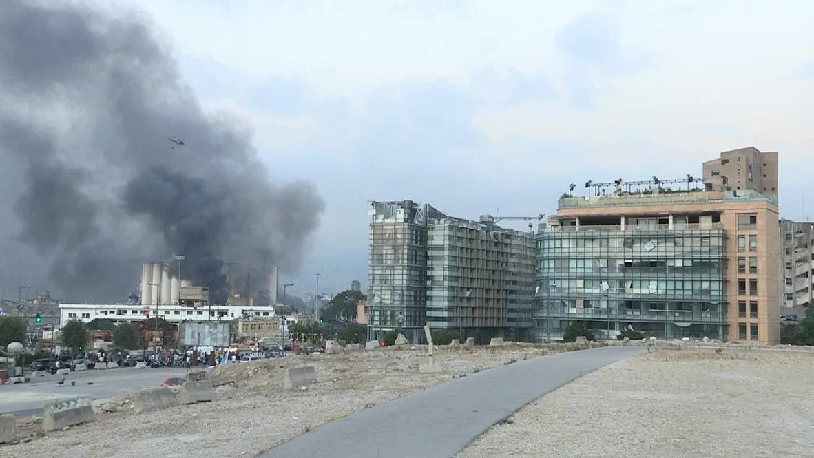 Líbano: Helicópteros luchan por apagar incendio provocado por gran explosión en Beirut