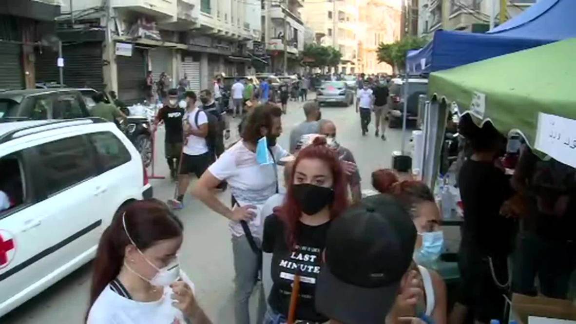 Lebanon: Fight breaks out as volunteers distribute aid in Beirut
