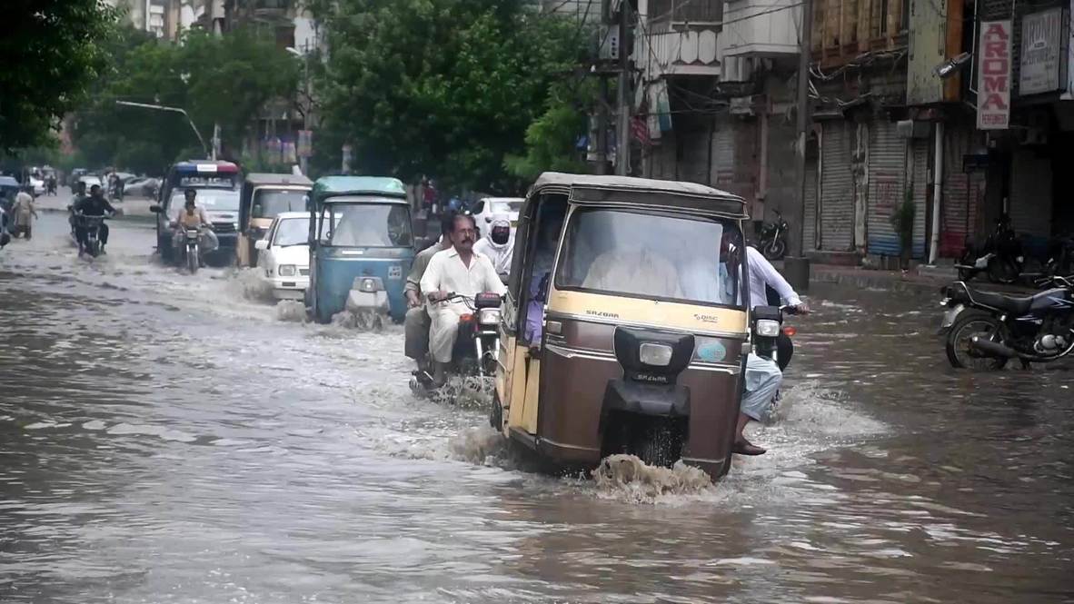 Pakistan: At least 10 dead after monsoon floods hit Karachi