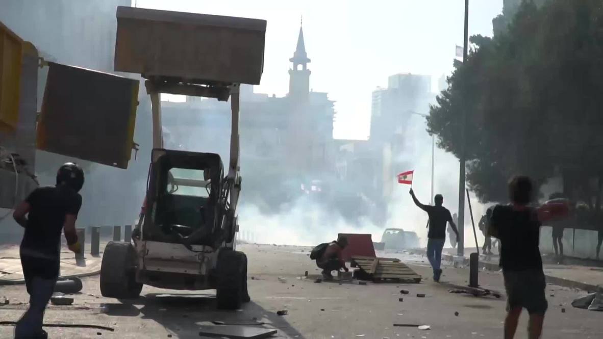 Lebanon: Number of injured rise as Beirut protests turn more violent