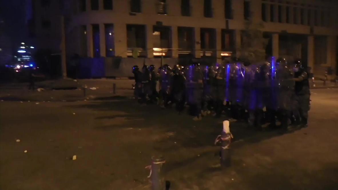 Lebanon: Several injured amid continued protests in Beirut