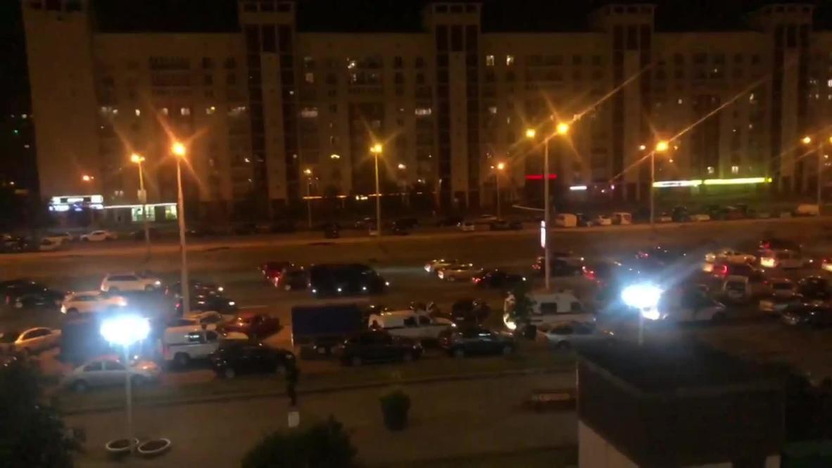 Белоруссия: Звуки взрывов светошумовых гранат вновь раздаются в Минске