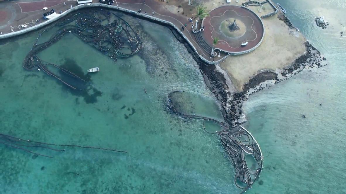 Mauritius: Oil removal from stranded cargo ship nearly complete