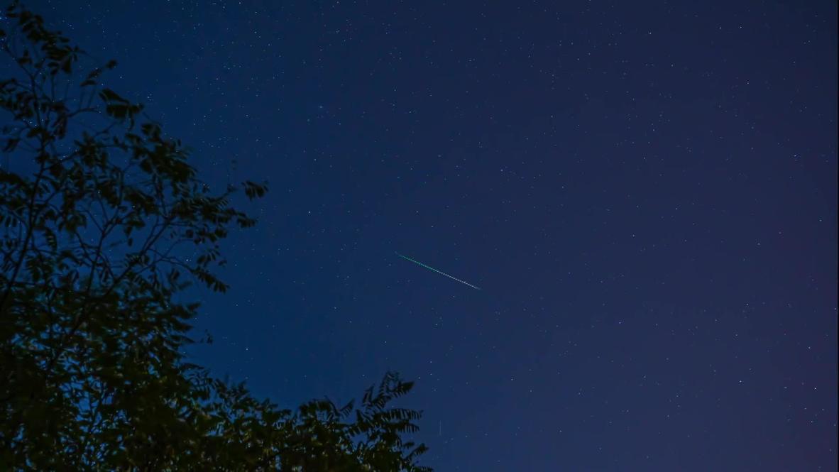Alemania: Berlineses disfrutan del espectáculo de luz cósmica de la lluvia de meteoritos Perseidas