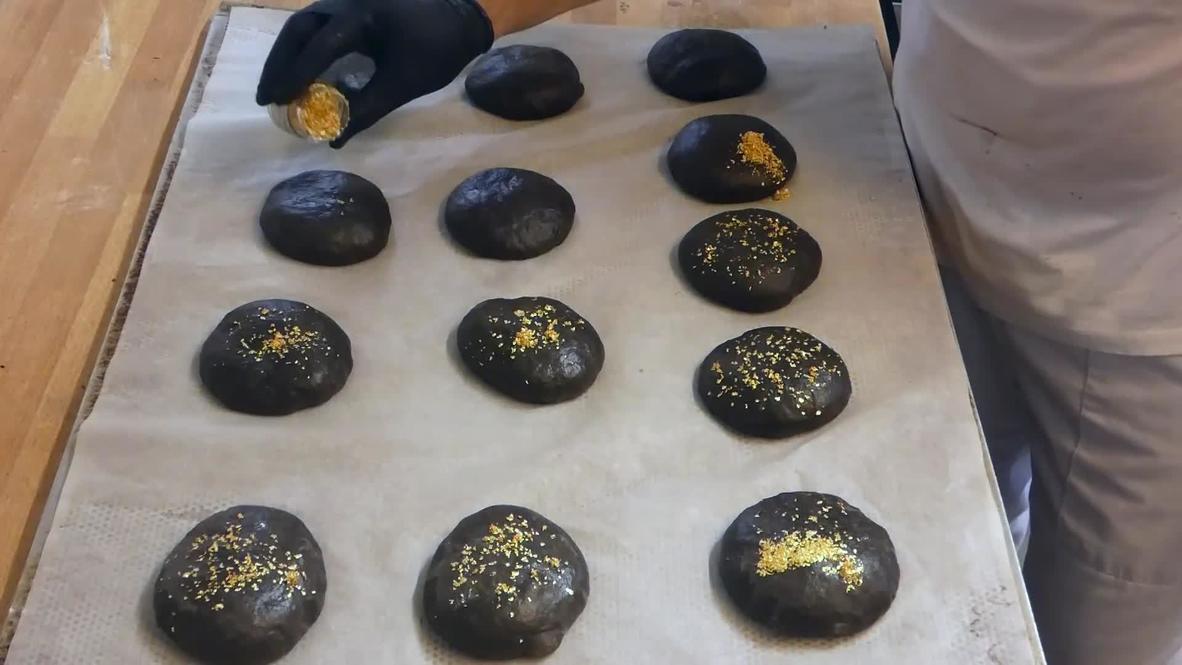 Panadero alemán de Budenheim utiliza oro para decorar sus hogazas