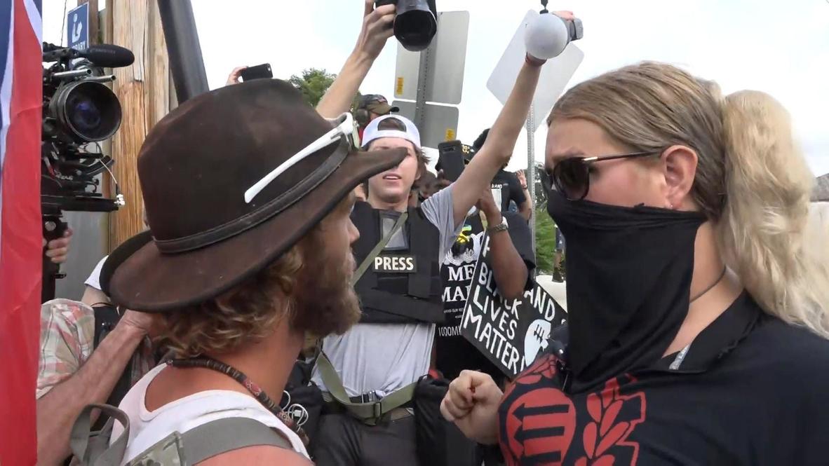 USA: Tensions run high as anti-racism activists face off right-wing protesters