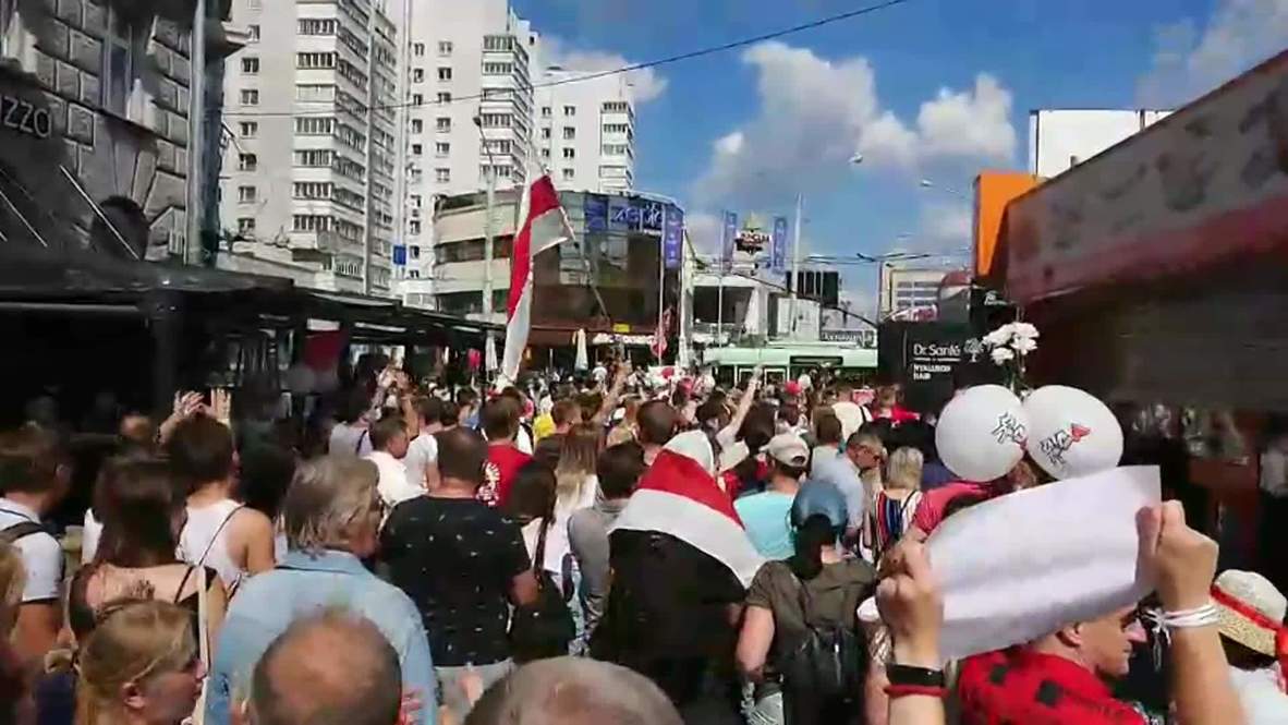 Белоруссия: В Минске тысячи людей вышли на оппозиционную акцию "За свободу"