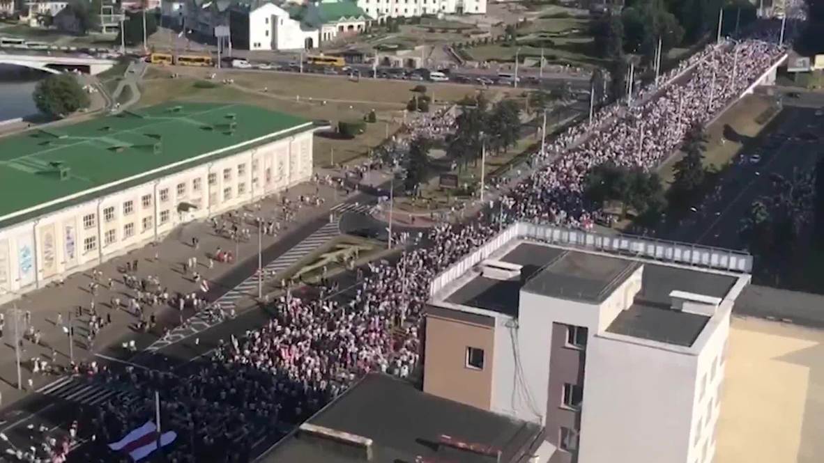 Bielorrusia: Imágenes grabadas desde lo alto de un edificio muestra el tamaño de la protesta contra Lukashenko