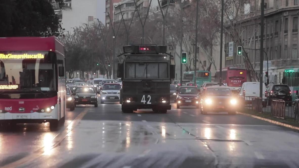 Chile: Enfrentamientos en Santiago tras detención de policía acusado de dejar ciego a joven durante protestas