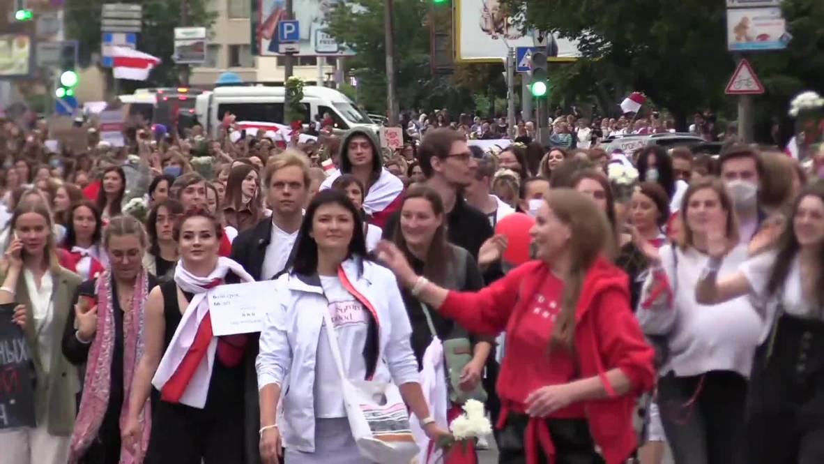 Bielorrusia: Miles de mujeres protestan contra presidente Lukashenko en el centro de Minsk