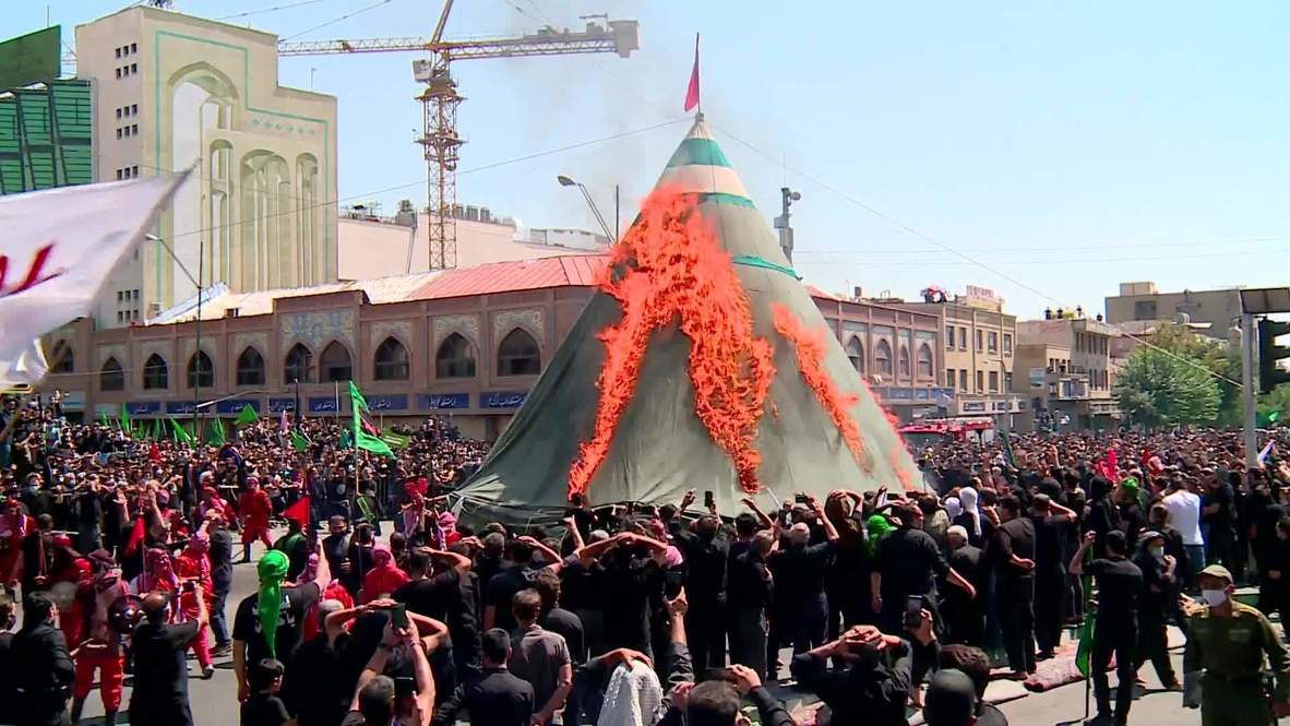Irán: Cientos de fieles asisten a la conmemoración de la Ashura en Teherán
