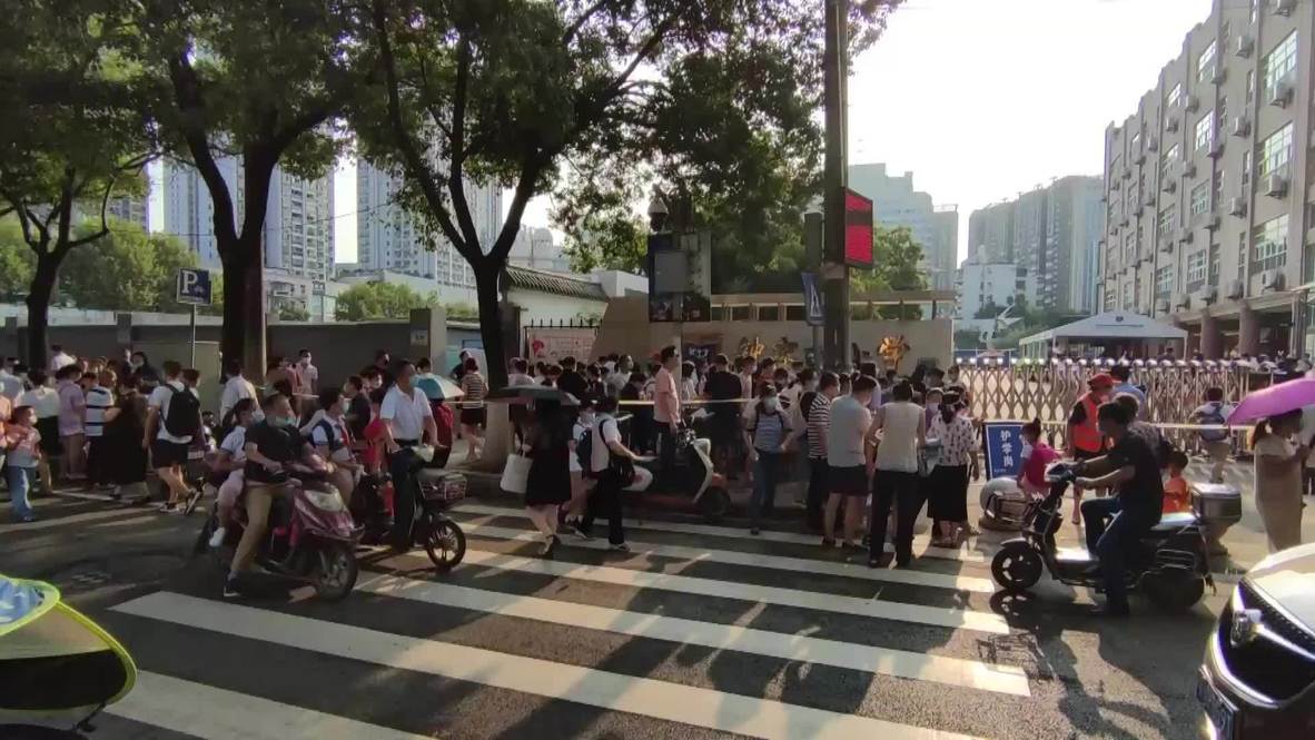 China: Students 'excited' as all schools reopen in Wuhan
