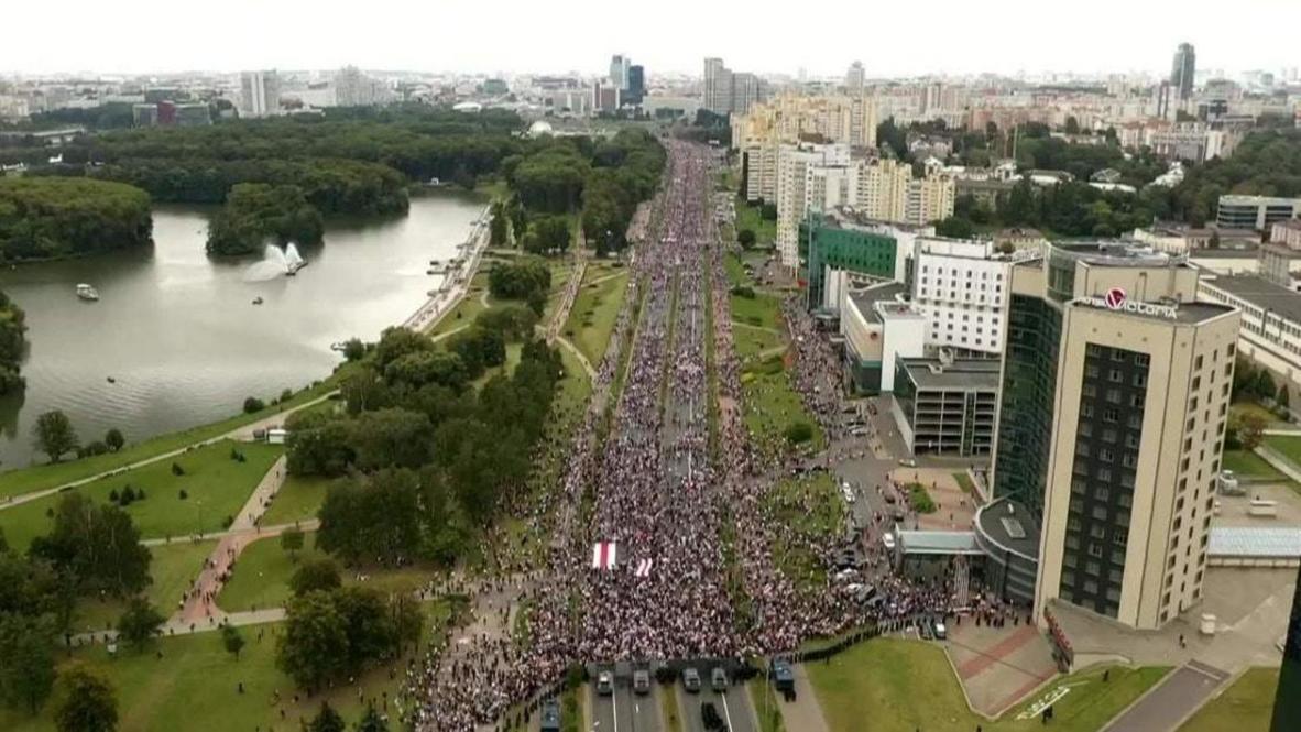 Белоруссия: Многотысячный "Марш единства" в Минске сняли с воздуха