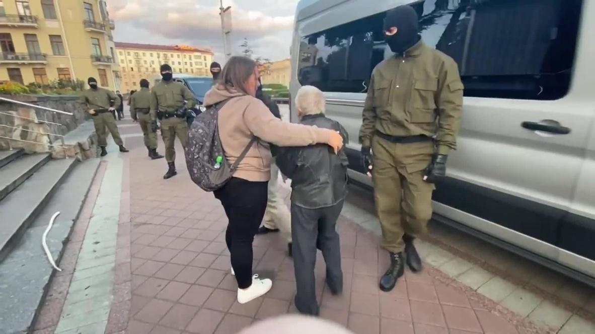 Белоруссия: Оппозиционерка Багинская пыталась защитить задержанную силовиками женщину в Минске