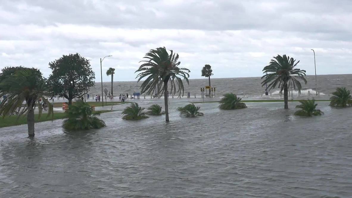 USA: Huge waves flood New Orleans shoreline as hurricane Sally set to make landfall