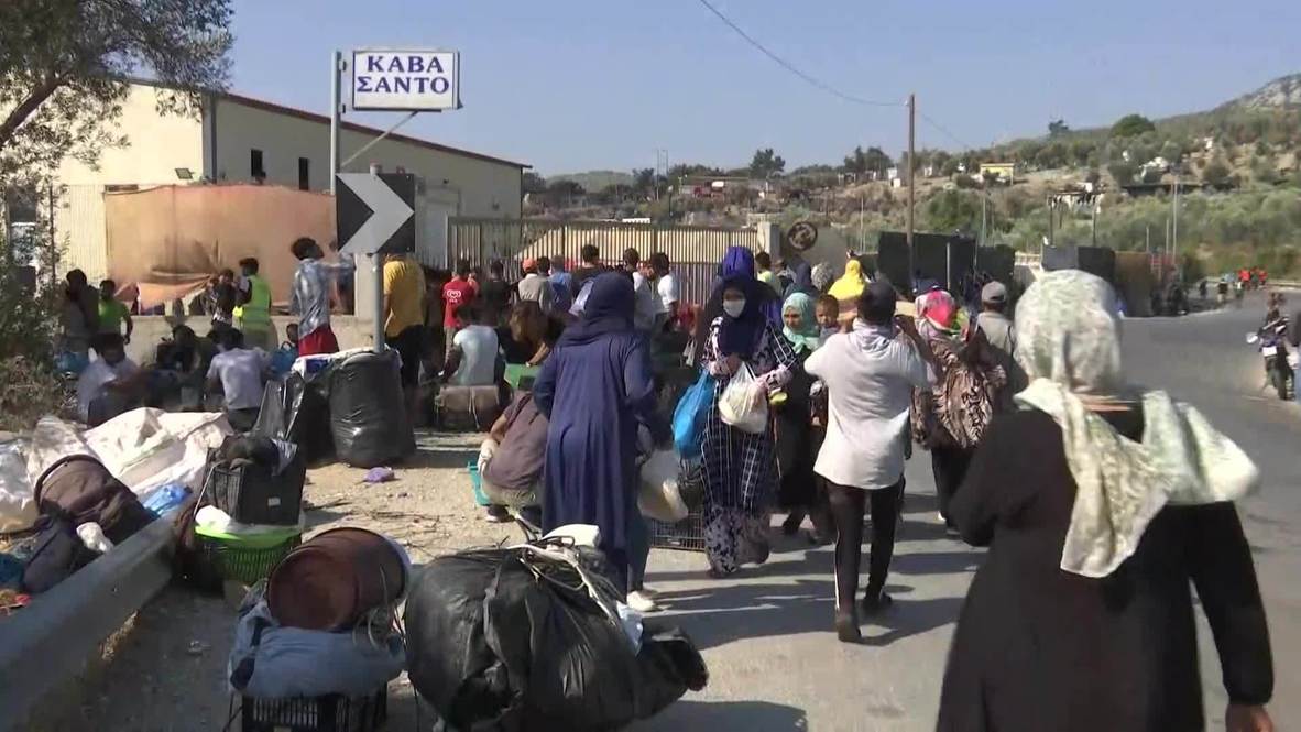 Greece: Migrants camp on roadsides as Germany plans to take in 1,500 from Lesbos