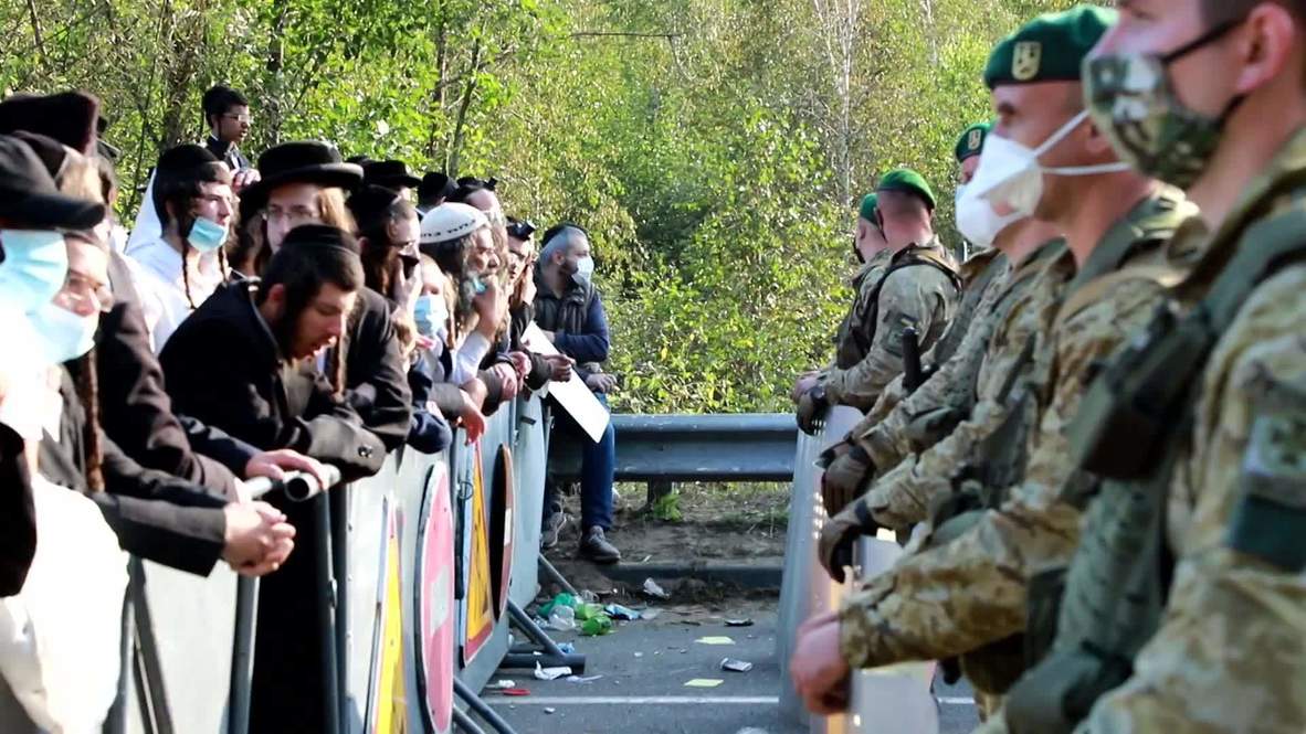Ukraine/Belarus: Jewish pilgrims pitch tents waiting for Ukrainian border to open