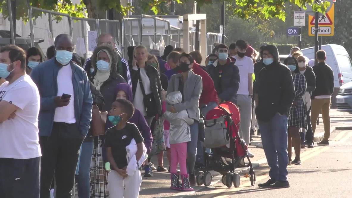 UK: Londoners express frustration with shortages as they queue for COVID-19 tests