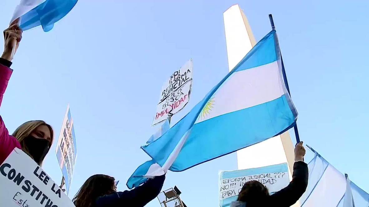 Argentina: Manifestantes realizan nuevo “Banderazo” en protesta contra el gobierno de Alberto Fernández