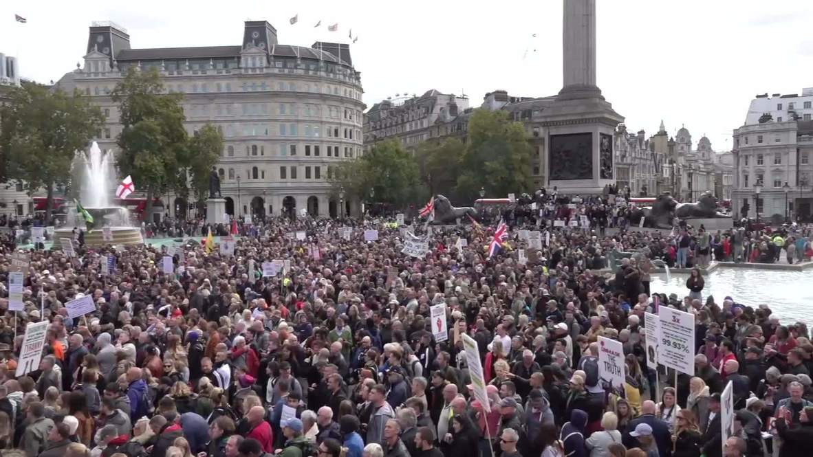 UK: Protesters pack Trafalgar Square to decry new coronavirus restrictions