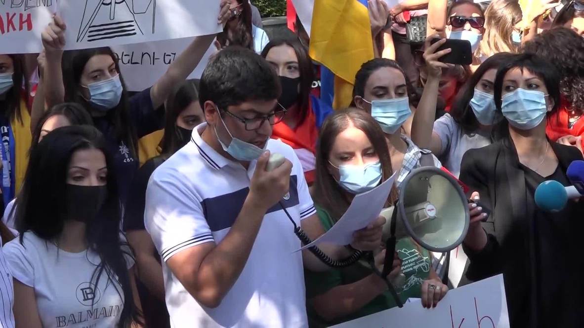 Армения: У офиса ООН в Ереване прошла акция с требованием дать честную оценку действиям Азербайджана