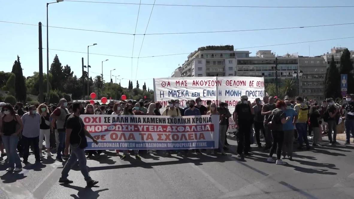 Grecia: Policía choca con estudiantes que exigen mejores condiciones de seguridad ante el covid-19