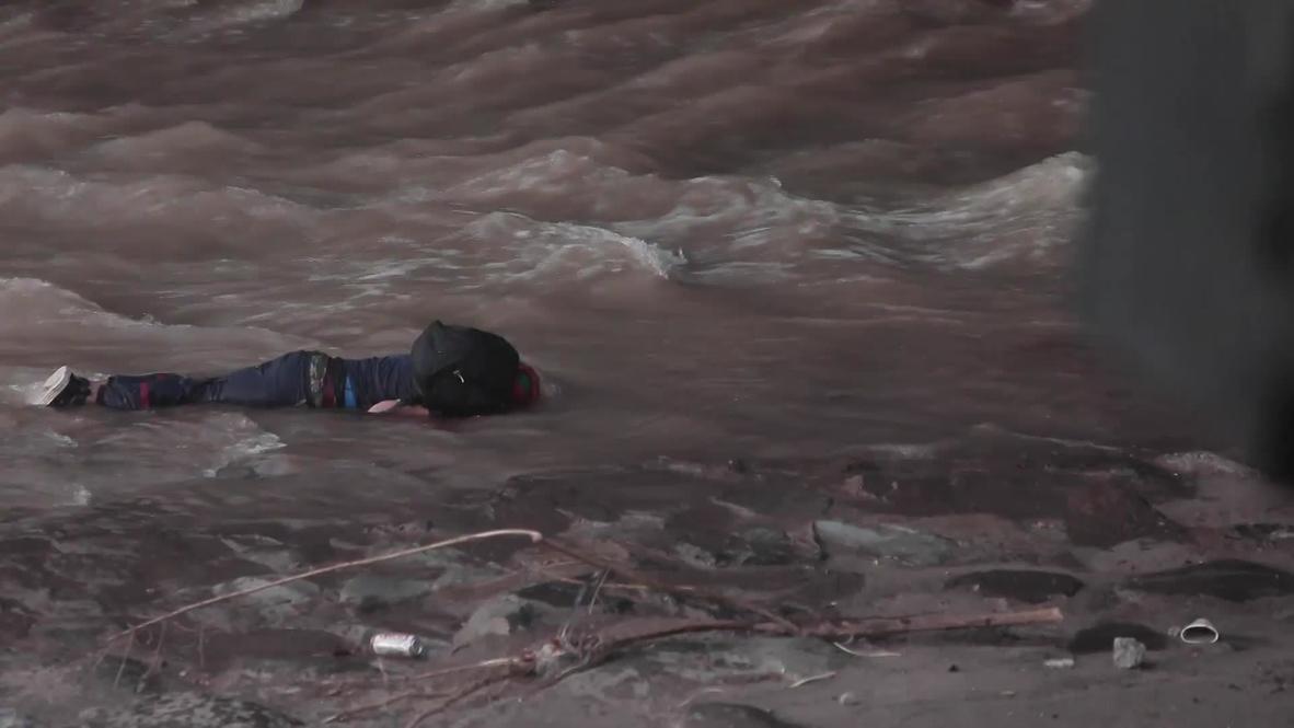 Chile: Joven es presuntamente empujado por la policía a un río en medio de una protesta en Santiago